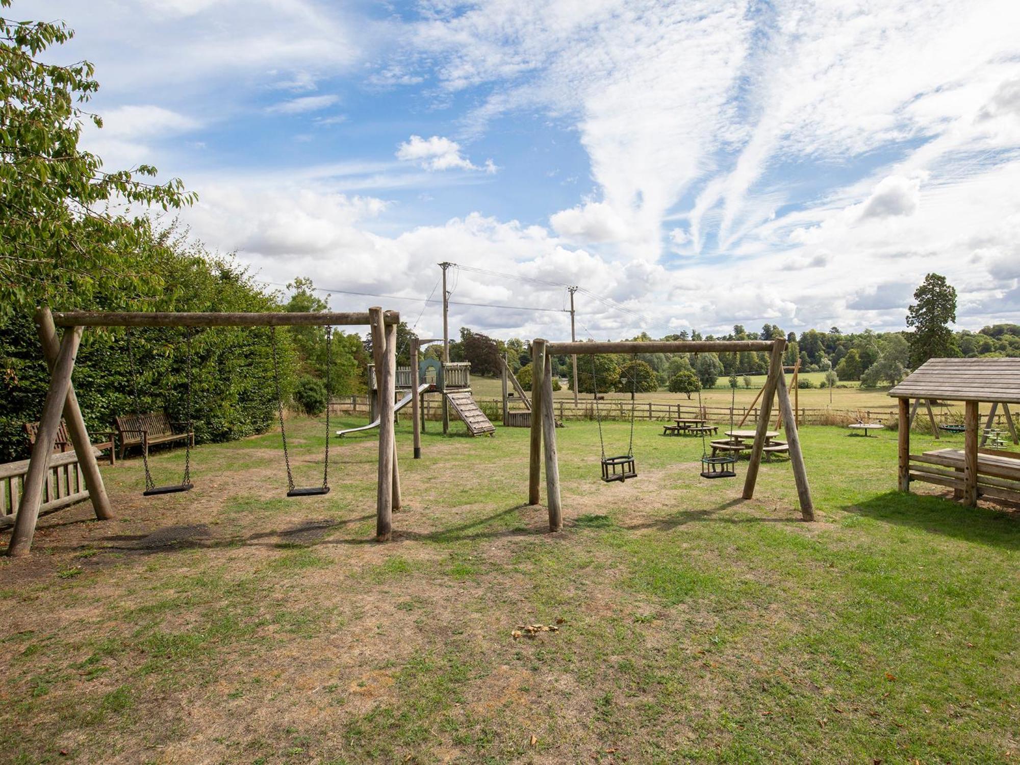 Meadow View Villa Cirencester Dış mekan fotoğraf